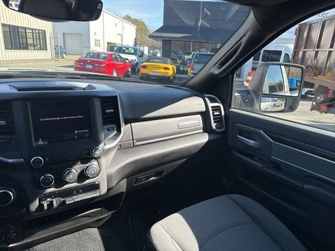 Used 2023 RAM 2500 Big Horn w/ Level 1 Equipment Group image 11