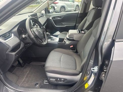 Used 2024 Toyota RAV4 XLE w/ Convenience Package FWD image 14