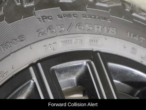 Used 2023 Chevrolet Colorado Trail Boss w/ Technology Package image 33