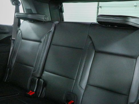 Used 2023 GMC Yukon Denali AWD/4WD image 29