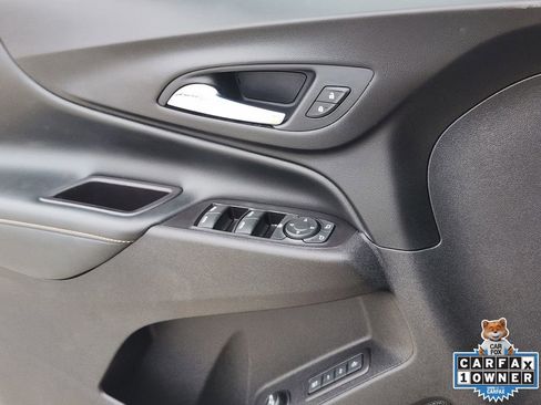 Used 2018 Chevrolet Equinox Premier image 29