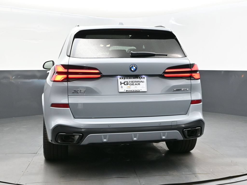Used 2026 BMW X5 xDrive50e w/ M Sport Package AWD/4WD image 6
