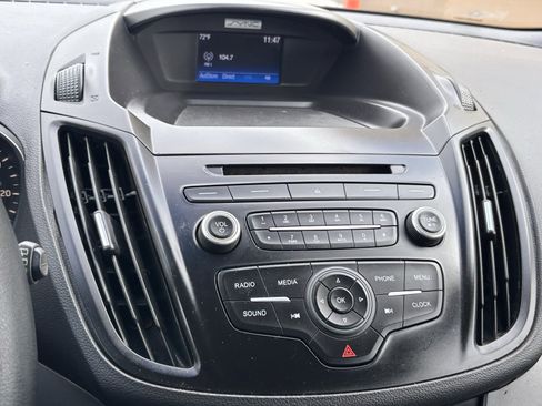 Used 2017 Ford Escape S image 7