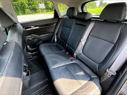 Used 2024 Kia Seltos EX FWD image 27