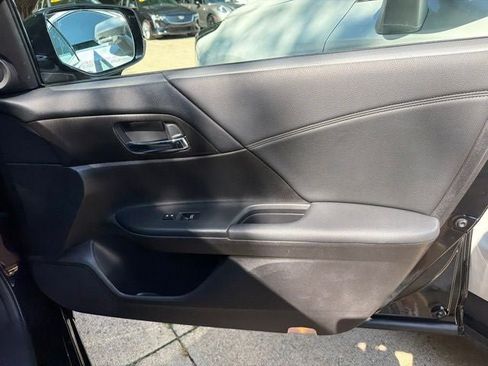 Used 2014 Honda Accord EX-L image 25