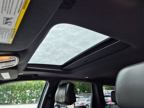 Certified 2019 Jeep Grand Cherokee Limited AWD/4WD image 23