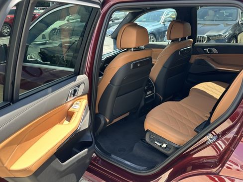 Used 2026 BMW X7 xDrive40i AWD/4WD image 35