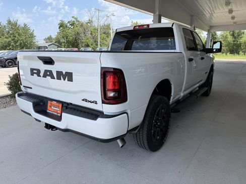 Used 2025 RAM 2500 Big Horn AWD/4WD image 16