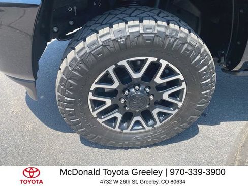 Used 2025 RAM 2500 Limited AWD/4WD image 10