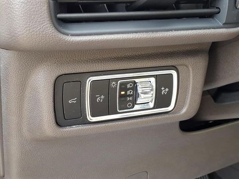 Certified 2024 Lincoln Corsair FWD image 19