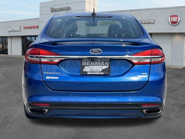 Used 2018 Ford Fusion SE w/ Equipment Group 201A FWD image 6