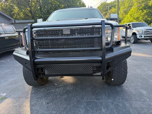 Used 2011 GMC Sierra 2500 Denali w/ Suspension Package, Off-Road AWD/4WD image 50