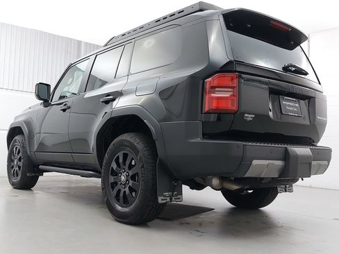 Used 2024 Toyota Land Cruiser image 3