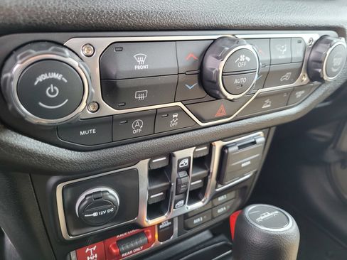 New 2026 Jeep Gladiator Willys AWD/4WD image 15