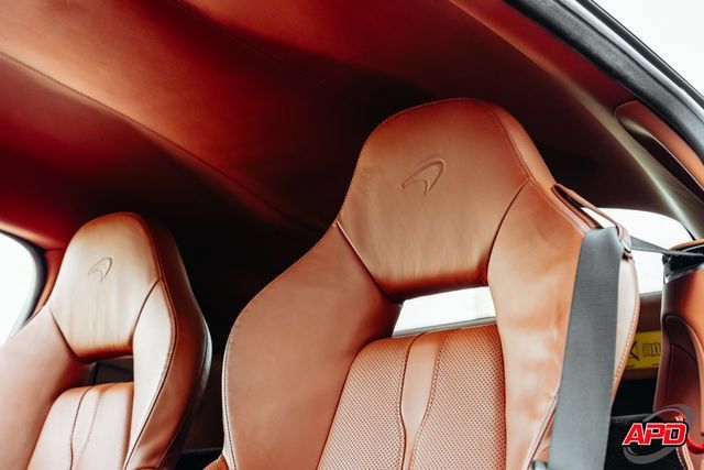 Used 2016 McLaren 570S Coupe RWD image 32