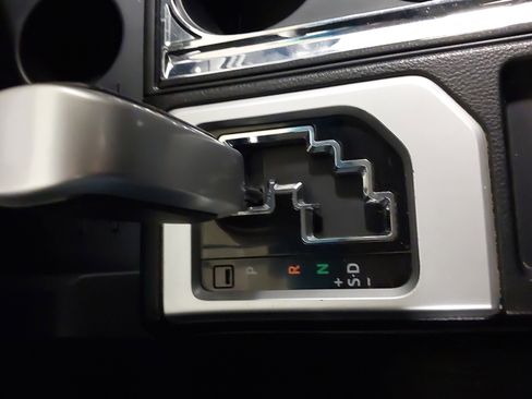 Used 2015 Toyota Tundra SR5 image 21