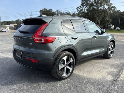 New 2026 Volvo XC40 B5 Plus w/ Protection Package Premier image 5