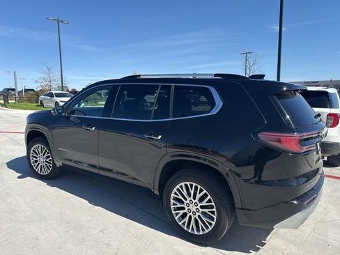 Used 2025 GMC Acadia Denali w/ Super Cruise Package image 2