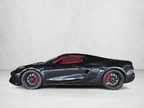 Used 2024 Chevrolet Corvette Z06 w/ Stealth Interior Trim Package RWD image 8