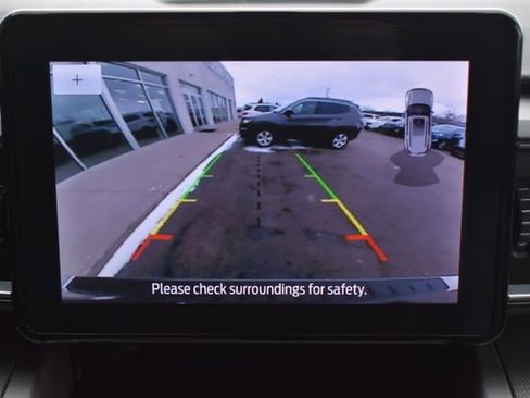 Used 2022 Ford Explorer XLT w/ Equipment Group 202A image 29