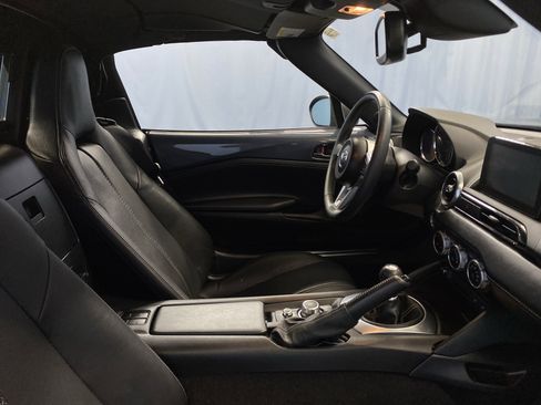 Used 2021 MAZDA MX-5 Miata RF Grand Touring image 28