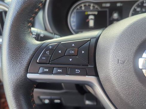 Used 2020 Nissan Kicks SR w/ SR Premium Package FWD image 14