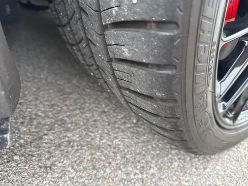 Used 2016 Chevrolet Corvette Z06 w/ 3LZ Preferred Equipment Group image 10