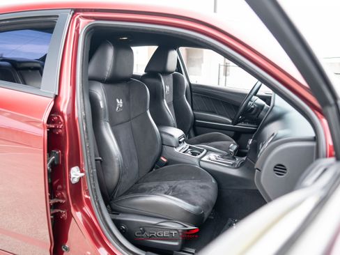 Used 2019 Dodge Charger Scat Pack w/ Technology Group image 17