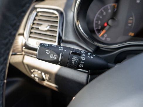 Used 2019 Jeep Grand Cherokee High Altitude AWD/4WD image 27