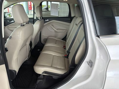 Used 2019 Ford Escape Titanium AWD/4WD image 15