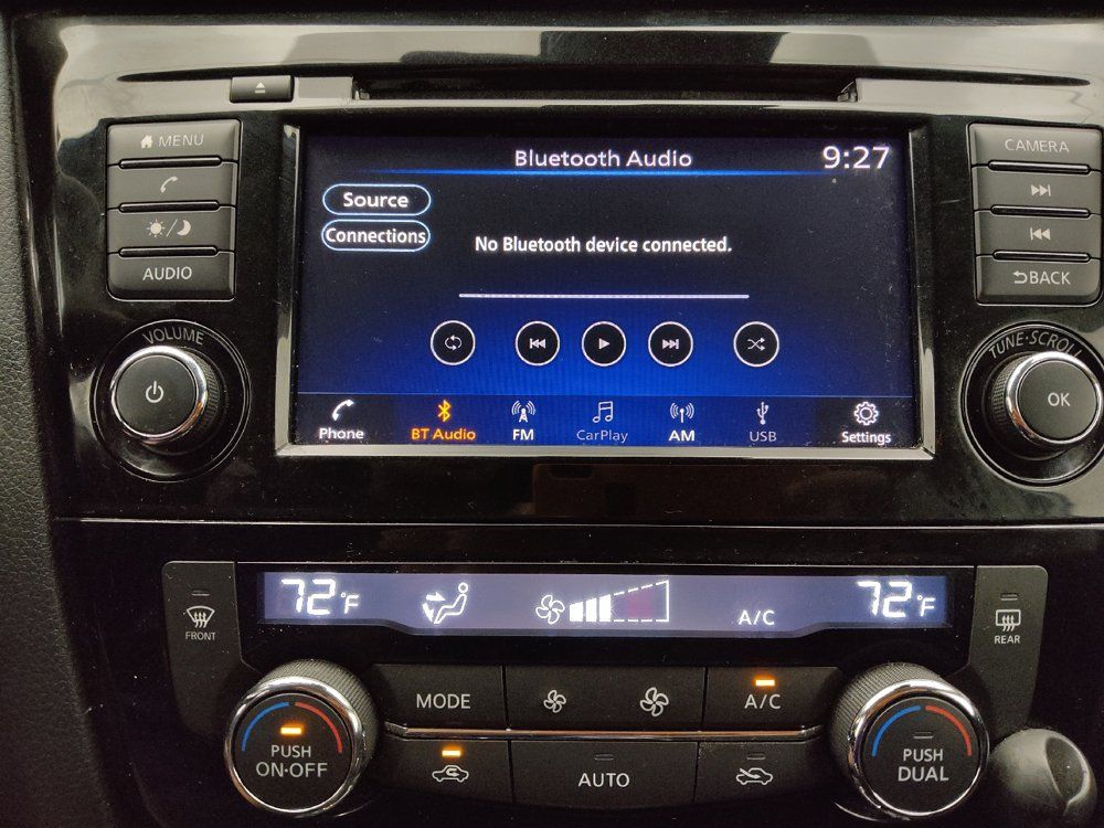 Used 2020 Nissan Rogue SV FWD image 25