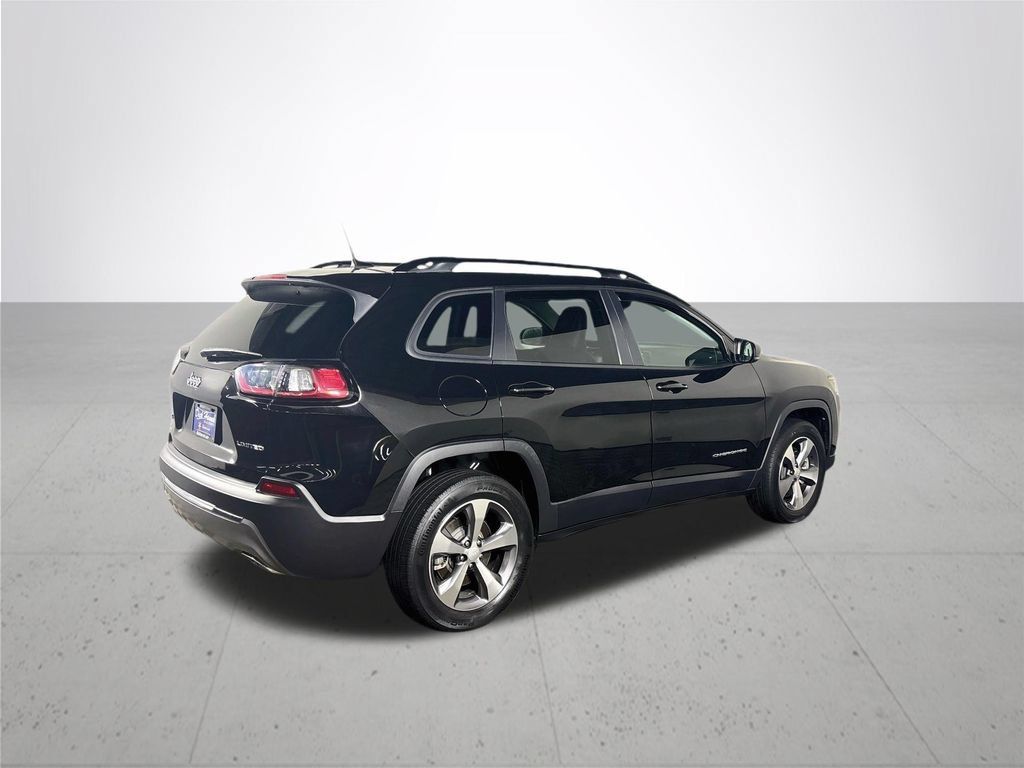 Used 2022 Jeep Cherokee Limited w/ Mopar Interior Package AWD/4WD image 6