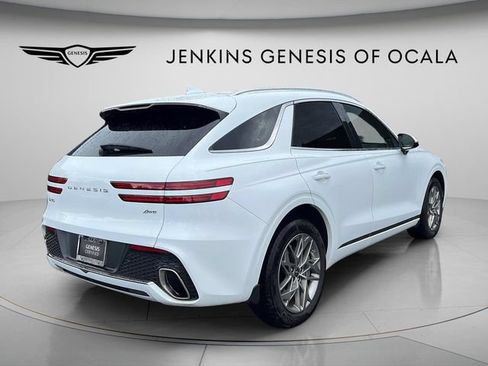 Certified 2025 Genesis GV70 2.5T AWD/4WD image 3