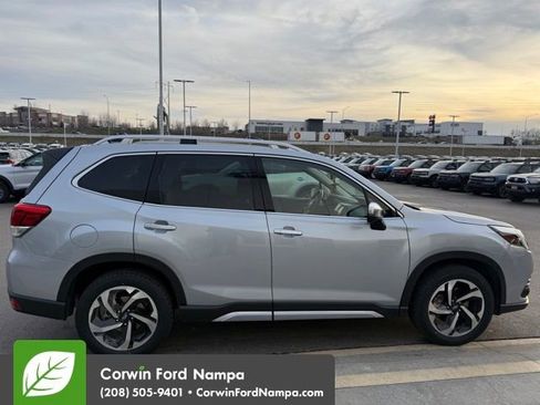 Used 2024 Subaru Forester Touring image 5