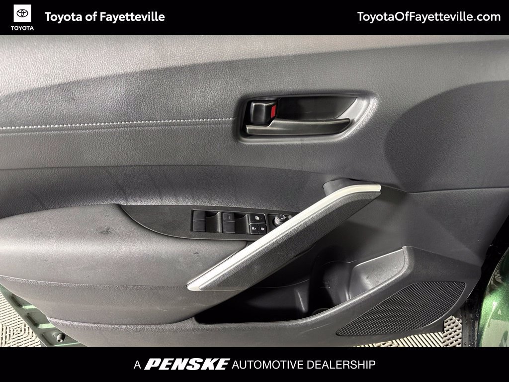 Used 2026 Toyota Corolla Cross LE FWD image 28