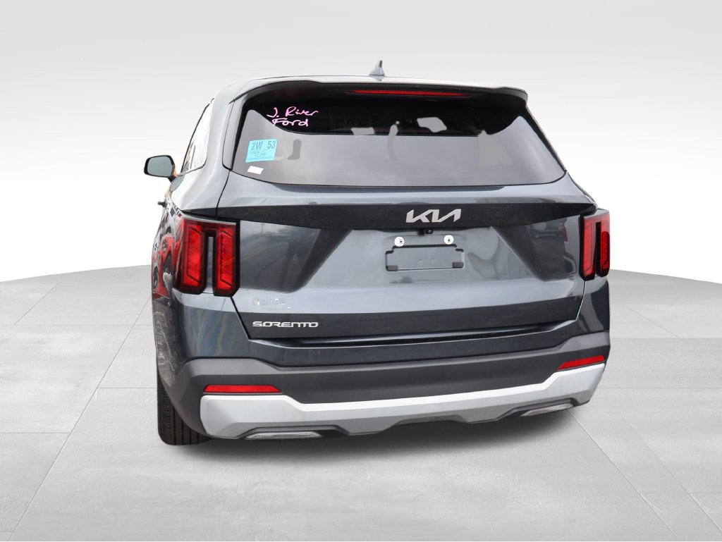 Used 2024 Kia Sorento LX FWD image 20