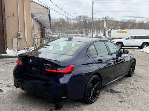 Used 2023 BMW 330i xDrive Sedan w/ M Sport Package image 5
