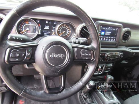 Used 2020 Jeep Wrangler Sport image 18