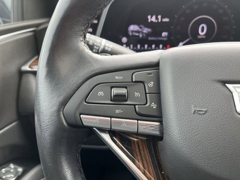 Used 2023 Cadillac Escalade ESV Premium Luxury image 16