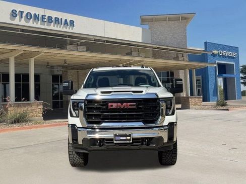 Used 2024 GMC Sierra 2500 Pro w/ Convenience Package AWD/4WD image 8