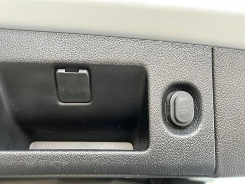 Used 2020 Chevrolet Tahoe LT AWD/4WD image 15
