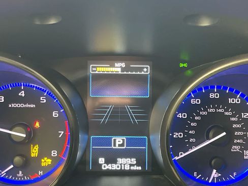 Used 2015 Subaru Outback 3.6R Limited AWD/4WD image 15