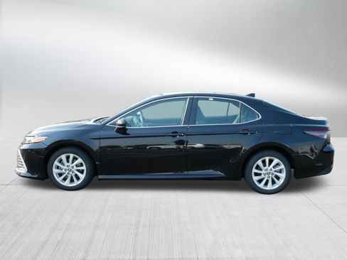 Certified 2023 Toyota Camry LE FWD image 4