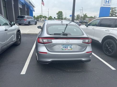 Used 2023 Honda Civic Sport image 10