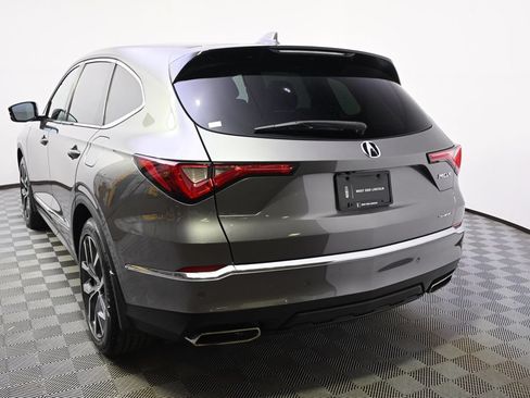 Used 2023 Acura MDX SH-AWD w/ Technology Package image 4