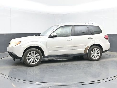 Used 2012 Subaru Forester 2.5X Touring AWD/4WD image 11