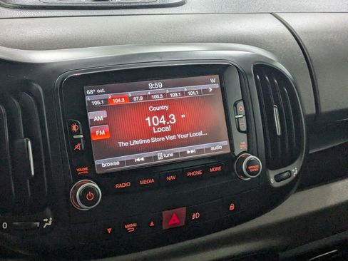 Used 2014 FIAT 500L Trekking FWD image 15