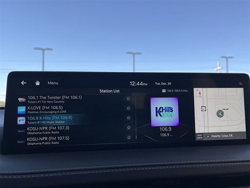 Used 2025 Genesis GV70 3.5T Sport w/ Sport Prestige Package image 12