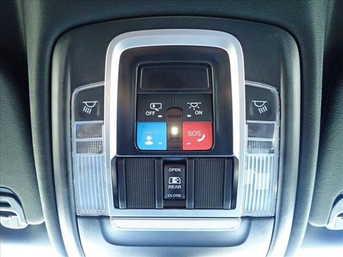 Used 2025 RAM 1500 Laramie AWD/4WD image 24