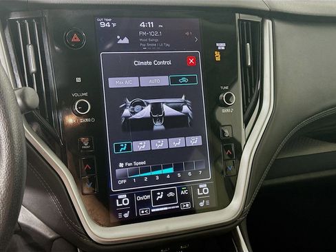 Used 2022 Subaru Outback Premium image 18